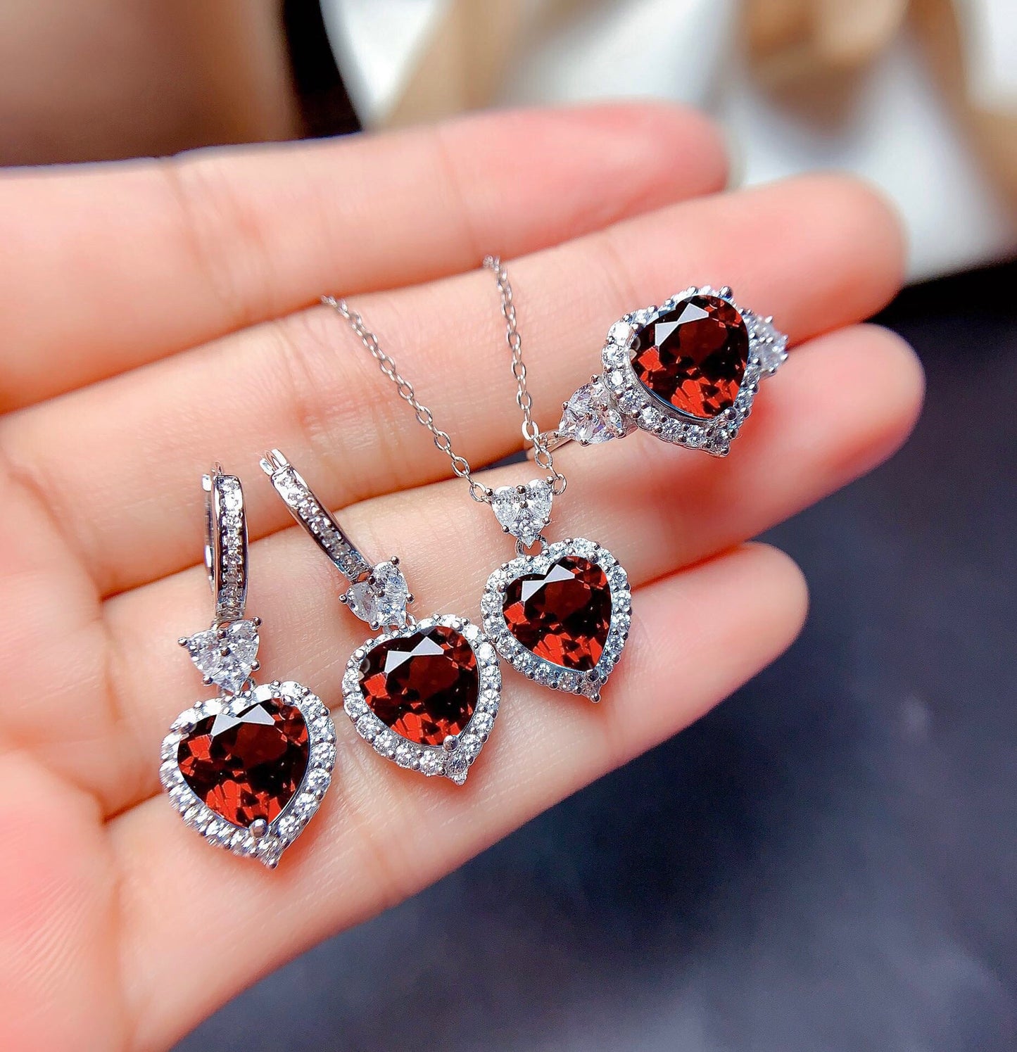 Liora Amorique Blue Set | White Gold