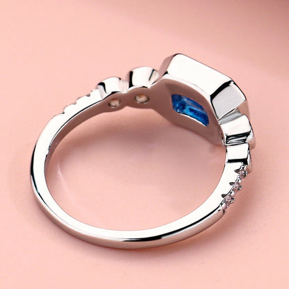 Minimal Sapphire Ring | White Gold