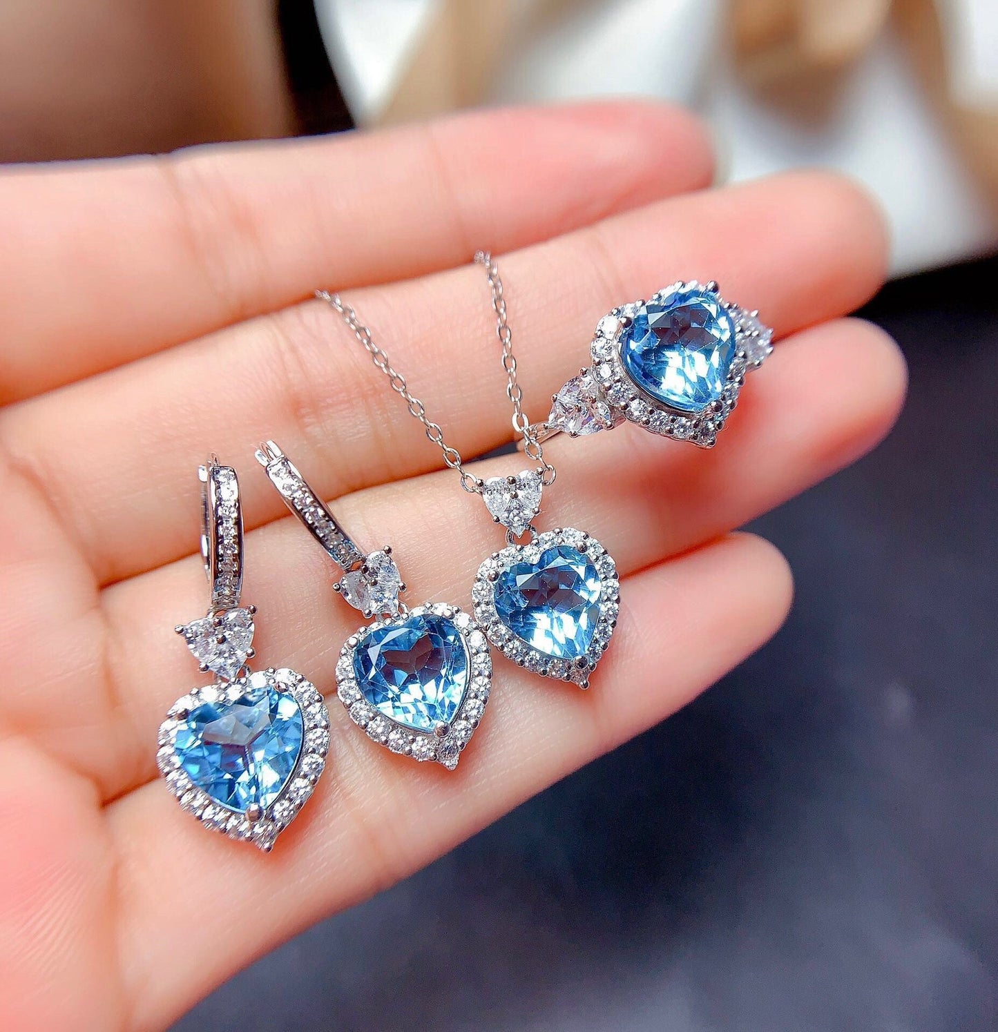 Liora Amorique Red Set | White Gold