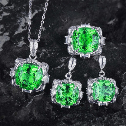 Velora Thandrelle Aquamarine Set | White Gold