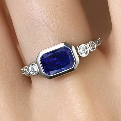 Minimal Sapphire Ring | White Gold